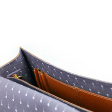 Load image into Gallery viewer, Leather Messenger bag Mahogany