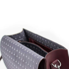 Load image into Gallery viewer, Leather Messenger bag oxblood