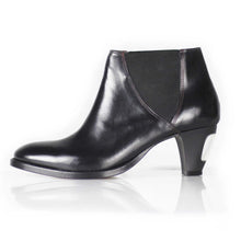 Load image into Gallery viewer, Cross Sword mens high heel Jason shoe in Black from the side