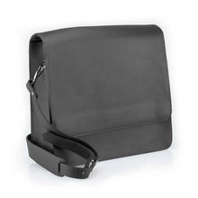 Load image into Gallery viewer, Leather Messenger bag black
